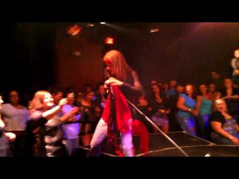 Logan Behold - Cleveland Kings CKG performs Dude Looks Like a Lady @ Bounce/Union Station