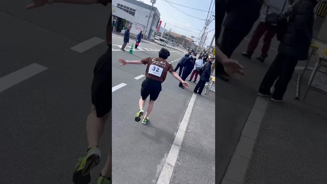 ラーメン屋が店を休んで山に登る映像【マラソン】