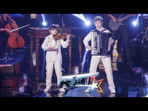 Lucian și Daniel Advahov, reinterpretare inedită a piesei ”Ne bucurăm în ciuda lor”