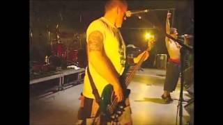 Manu Chao &quot;Si me Das a Elegir&quot; Live Larzac 2003 Radio Bemba Sound System