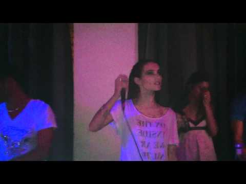 Ana Free sings Use Somebody ft. Diego Miranda - Estado Chic