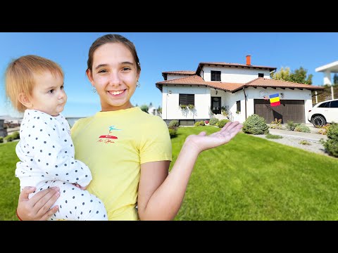 🏠 HOUSE TOUR at NEW HOUSE 🏡 Looking for the INTRUDER 😱 Part 1