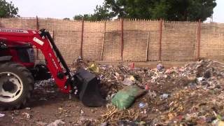 preview picture of video 'Gestion des déchets à Koungheul, Sénégal'
