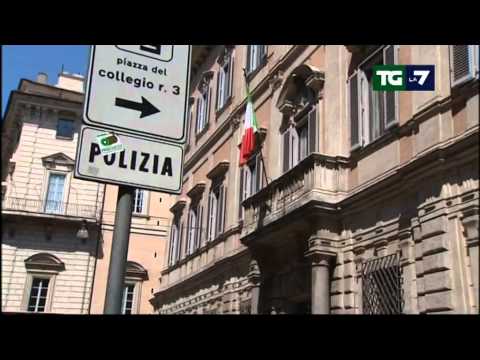 Tg La7 - Edizione delle ore 20.00 del 14/07/2011