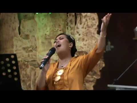 NATAL 2016 GBI JEBRES - AMAZING GRACE - SUNGGUH BESAR ANUGERAHNYA