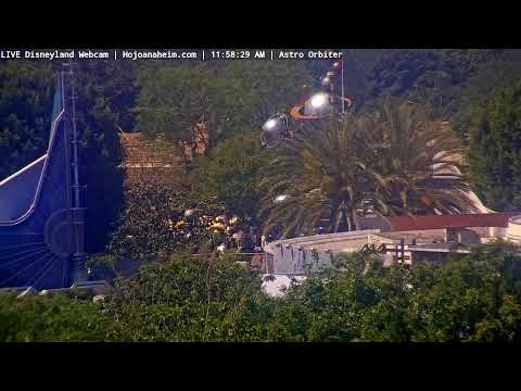 Live webcam of Disneyland Cam