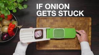 Alligator Tips and Tricks Karate-chop Style Action! (3079) 