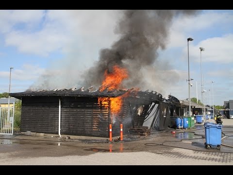 Voldsom bygningsbrand på Sorø genbrugsplads, 11-06-2015