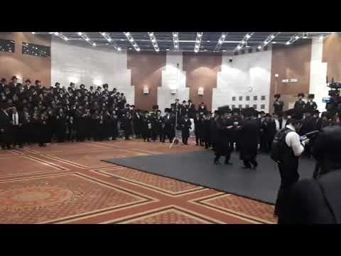 Sadigura Yerushalayim Mitzvah Tantz   Adar II 5782