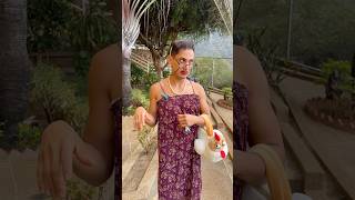 Todos tenemos una vecina así 🐍😱🤣 #humor #comedy #vecinos
