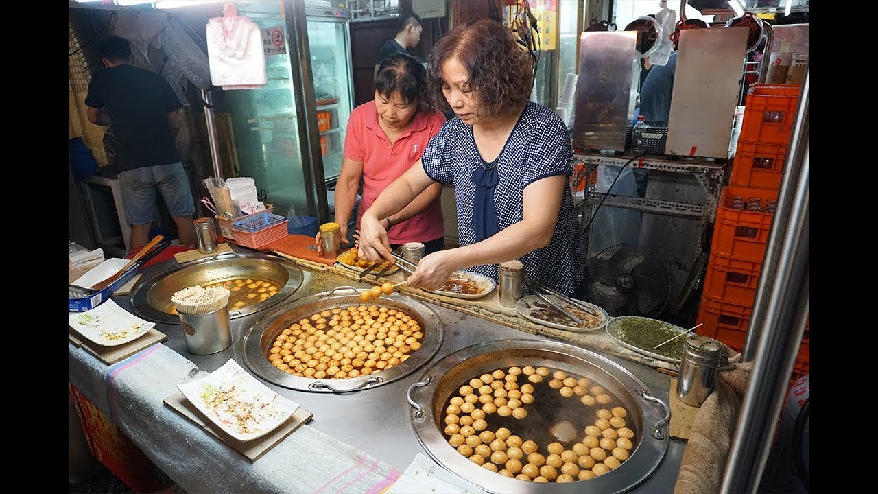 BEST Taiwan STREET FOOD & NIGHT MARKET in Kaohsiung!