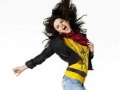 SELENA GOMEZ SEARS ARRIVE LAUNGE