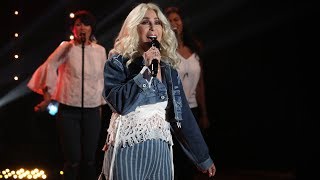 Cher Performs the ABBA Classic &#39;SOS&#39;