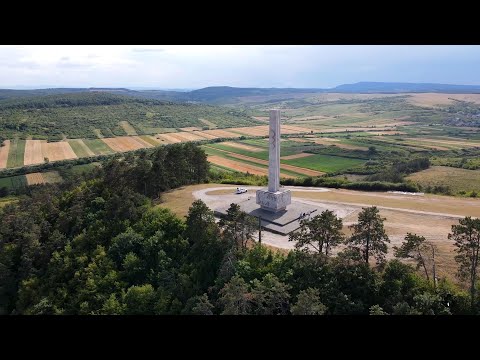 Monumentul de la Guruslău | Țara cu Balauri