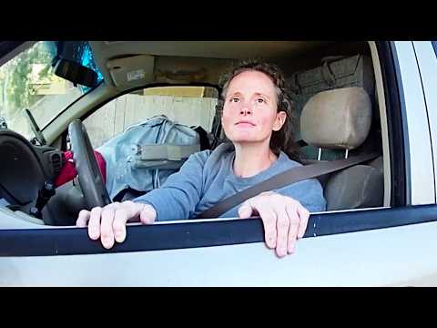 "You Want To Force Me?" Entitled "Women" Tests The Wrong Cop