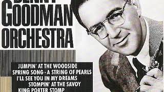 Benny Goodman - Jumpin' At The Woodside
