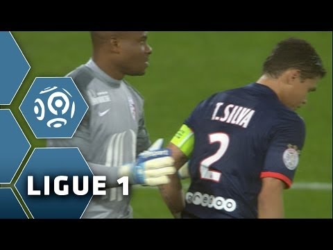 Thiago Silva's INCREDIBLE miss with the goal wide open ! PSG - Lille - 2013/2014