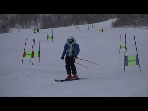 苗場スキースクール　レーシング・ブログ : 野崎日向くん全中GS5位！今日のGS,SL動画2024.2.4
