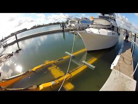 #tamakimarinepark Boats Haul Out Trailer in Action