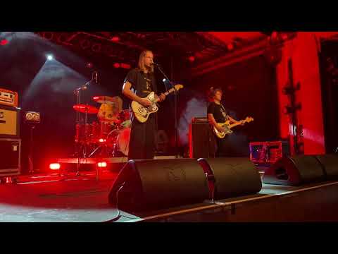 DIE NERVEN - DAS GLAS ZERBRICHT UND ICH GLEICH MIT (Live in Berlin 2024)