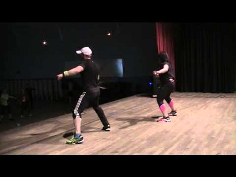 ZUMBA deux Petites chorées de didier et manon + une officielle  2015 02 20