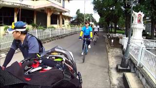 preview picture of video 'Bike to the park in prapadang.03'