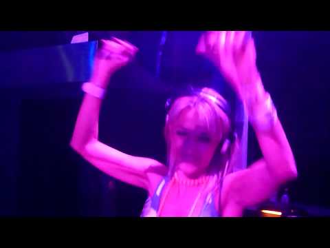 Riot! @ Matter - Lisa Pin-Up vs Anne Savage