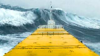 Why Monster Waves Can’t Sink Large Ships During Storms