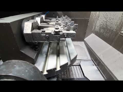 HAAS UMC - 750 (2013) Universal Machining Center