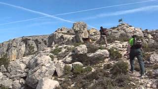 preview picture of video 'Ruta de Pratdip a Mont-redon, por las Crestas de la Seda. 21.04.12'