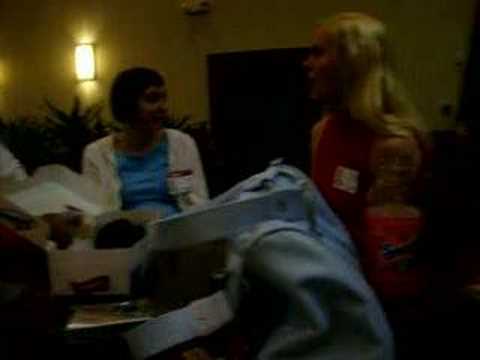 Anime Punch 2007 - EATING DONUTS!!!!