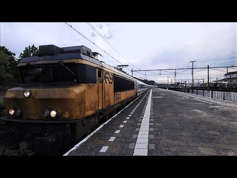 The international IC 'Amsterdam - Berlin' arrives at Amersfoort in the early Evening - Arrival -