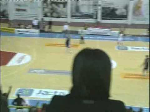 Basket B dil. gir. D:Custode del palazzetto di Maddaloni impazzisce alla fine del derby contro Sarno