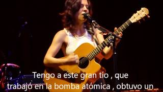 Ani DiFranco The Atom subtítulos en Español
