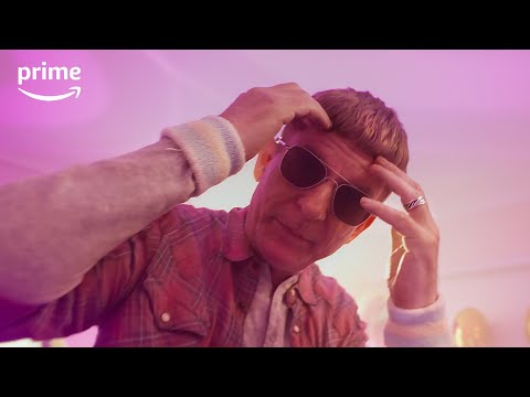 Pierre Panade - Sprichst du Emoji? 🤪 (Offizielles Video) | Last Exit Schinkenstraße | Prime Video