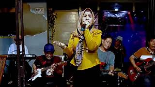 Download lagu Latian..Cover: Lagu Buat sahabat cipt: Megy.z Voc:Reni mp3