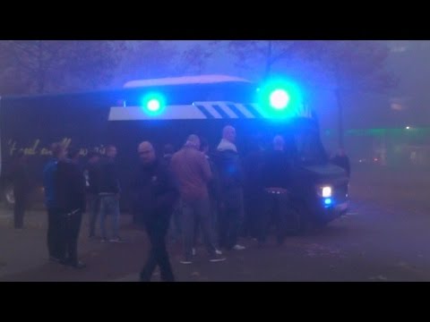 P1, Mobiele Eenheid en politiemotor 65-70 voor, tijdens en na wedstrijd SC Heerenveen - SC Cambuur
