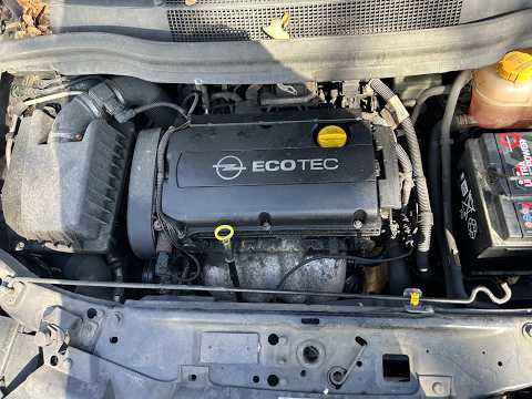 фото двигатель (двс) opel zafira b (2004-2014) 0