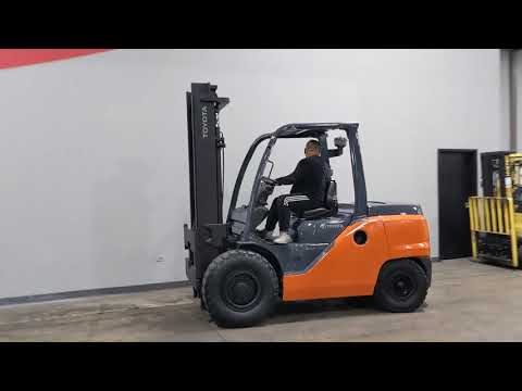2015 Toyota 8FD50U 11,000lb Pneumatic Diesel Forklift STK 8378