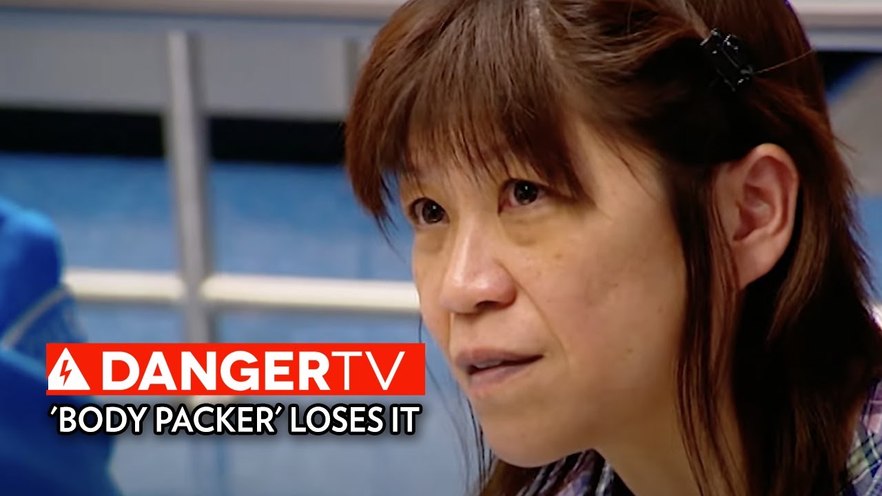 'Body Packer' Loses It | Border Security: Australia's Front Line