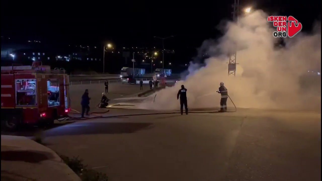Yanan Aracı İtfaiye Söndürüldü…