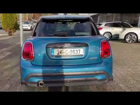 Mini Cooper 5-Door Cooper Exclusive - Image 2