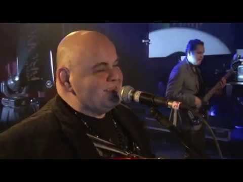 Guardianes del Amor de Arturo Rodríguez - Amor se escribe con llanto "En Vivo" (Video Oficial)