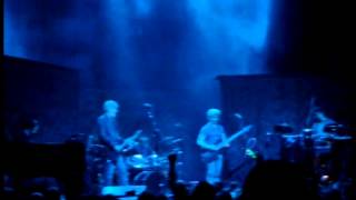 mike gordon - jumping - vancouver 2014