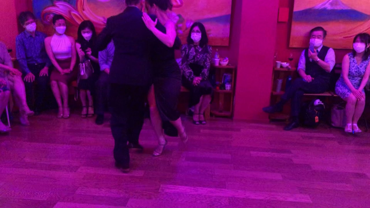 Sebastián Acosta & Laura D'Anna - "El Latigo" Juan D'Arienzo