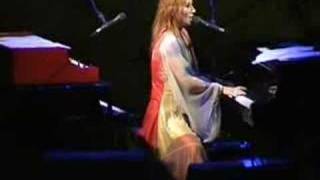 Tori Amos Wednesday live