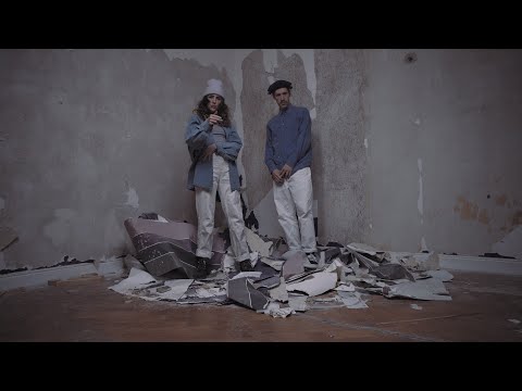 Maura x Fred Red - skinsinside // JUICE Premiere