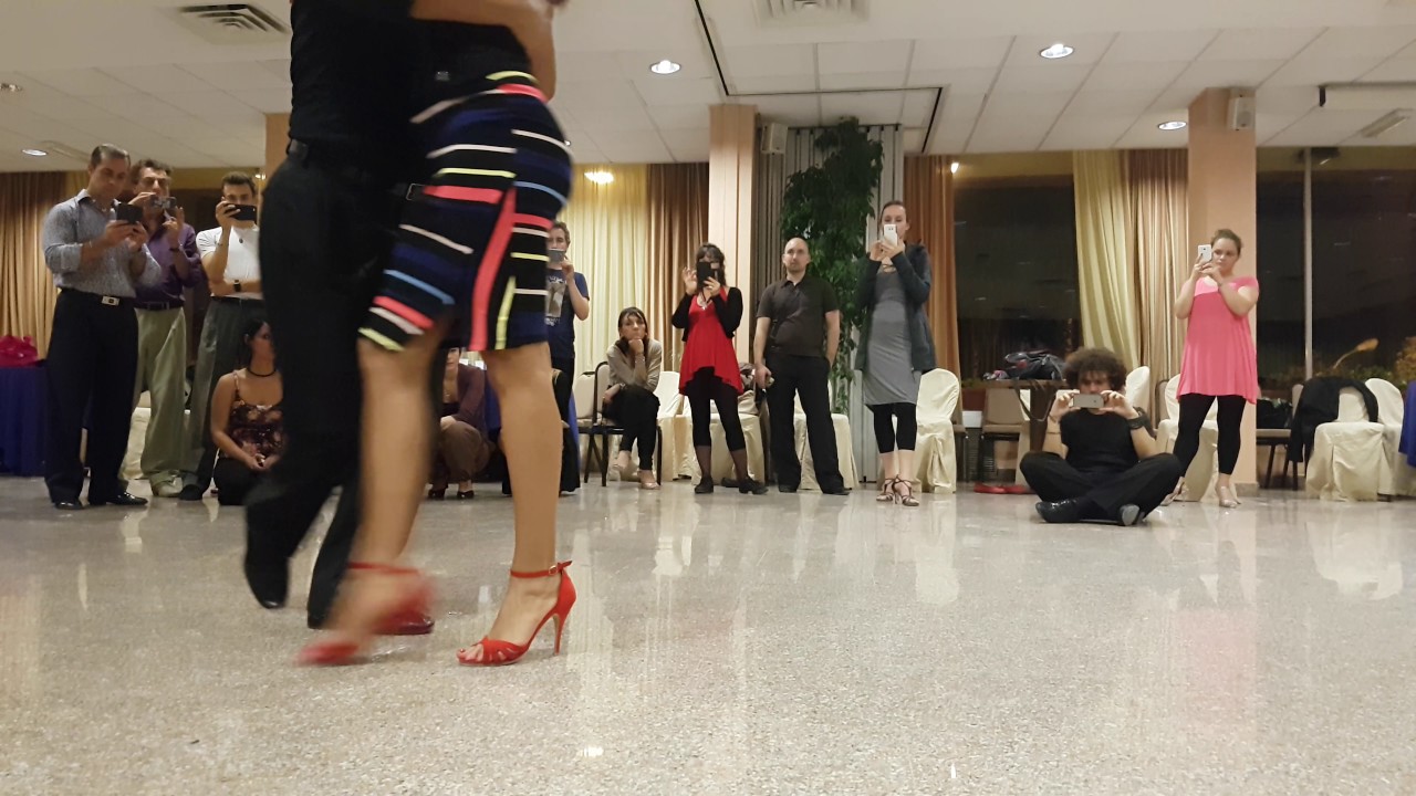 Sebastian Achaval y Roxana Suarez în Bari ws2 , turns