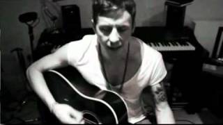 McFLY - Danny Jones playing Mr. Writer ( Stereophonics Cover)