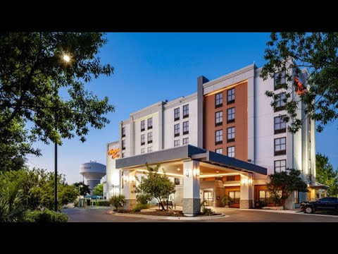 HAMPTON INN AUSTIN-ROUND ROCK ROOM TOUR | COMPLIMENTARY BREAKFAST, GYM & POOL #roomtour| @th3samfam 
